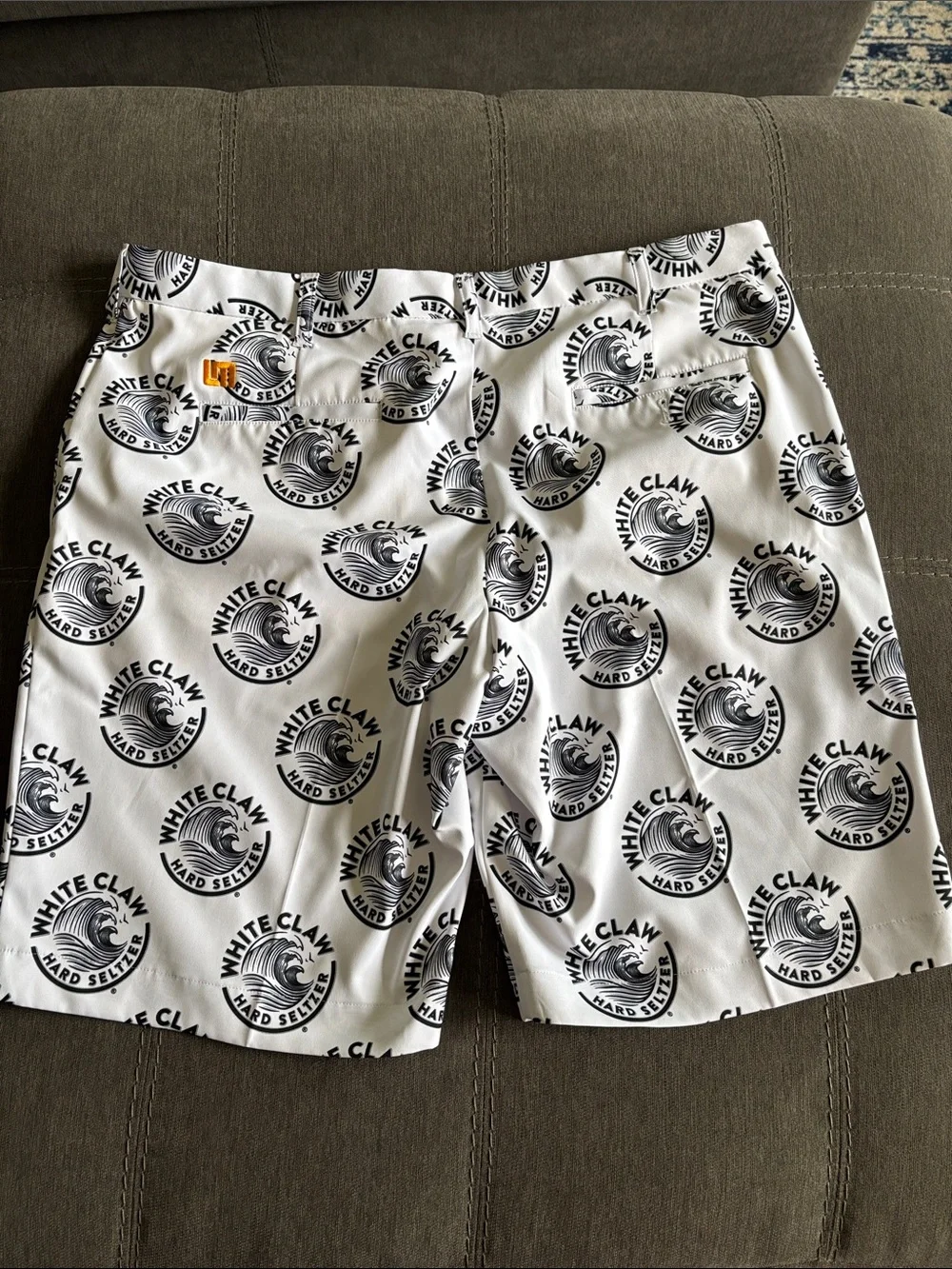 Loud Mouth White Claw Seltzer Golf Shorts White Black Logo Size 38 Men's